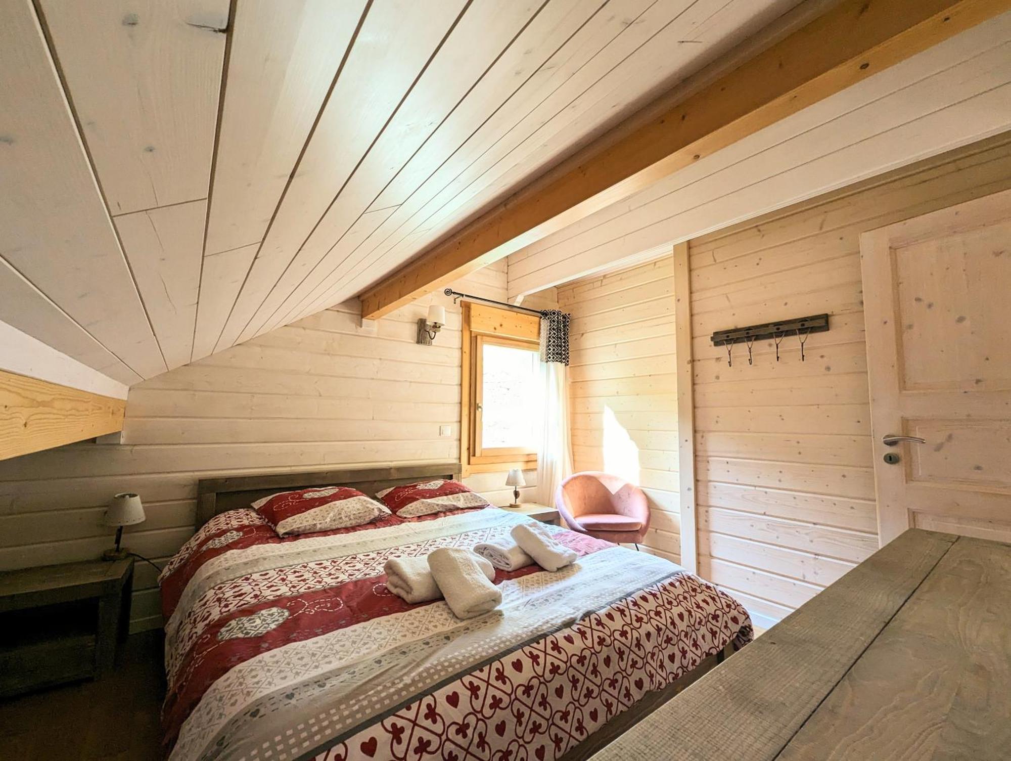 Chalet Sauna Jacuzzi 6 Personnes ラ・ブレス エクステリア 写真
